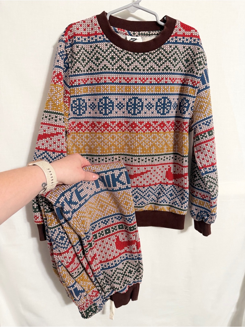 Nike sweatsuit holiday fair isle Youth small